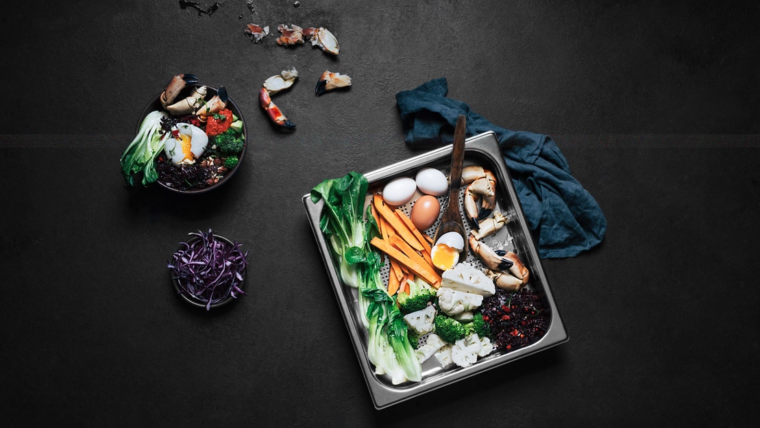 WARM FOOD, WARM PLATES