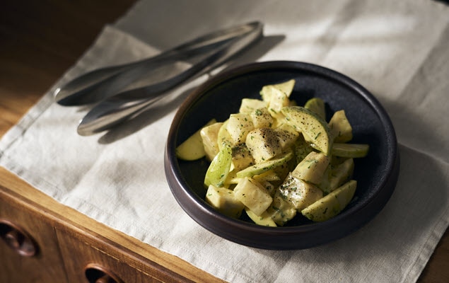 CELERIAC AND APPLE SALAD