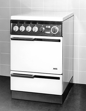 AEG 1976
