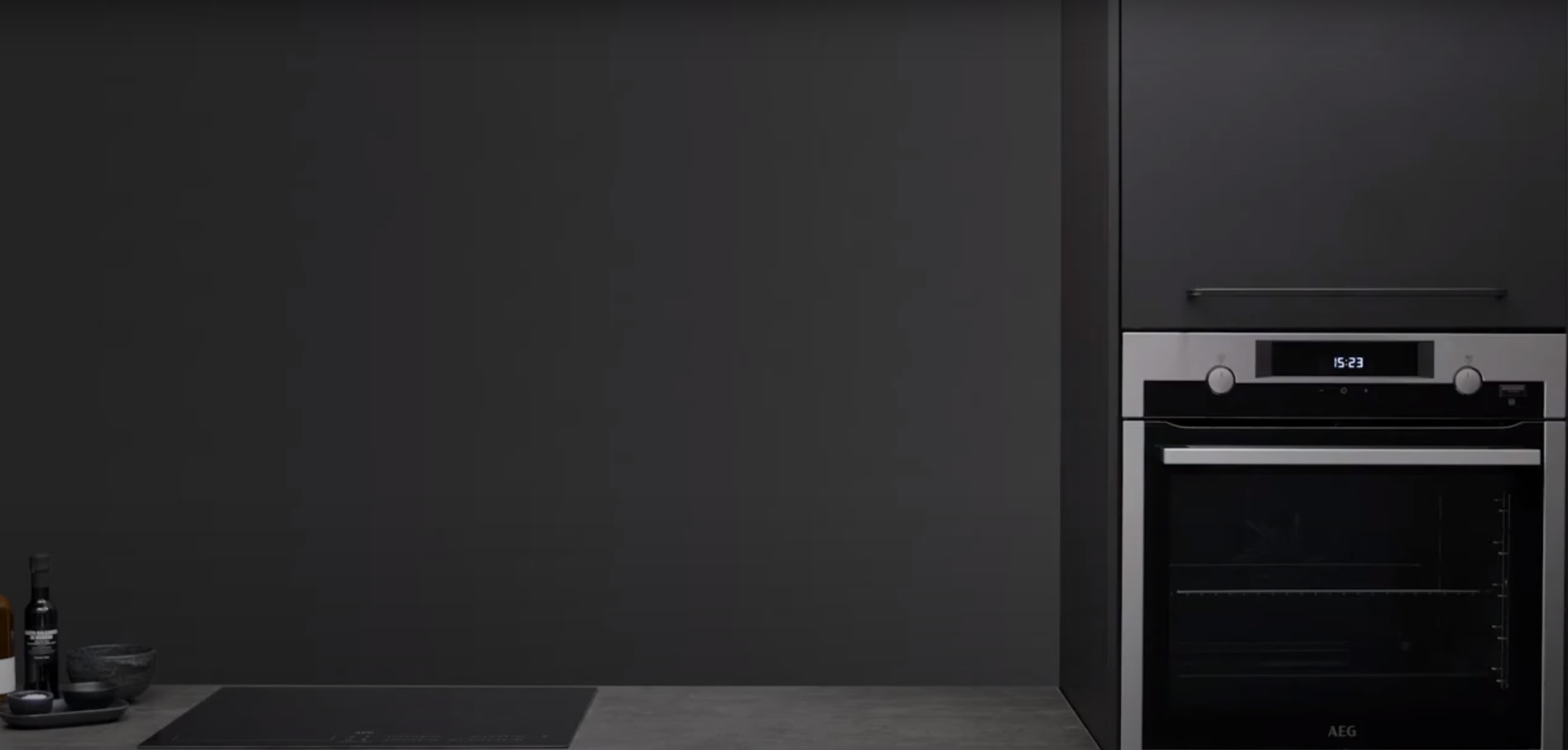 How to clean oven manually